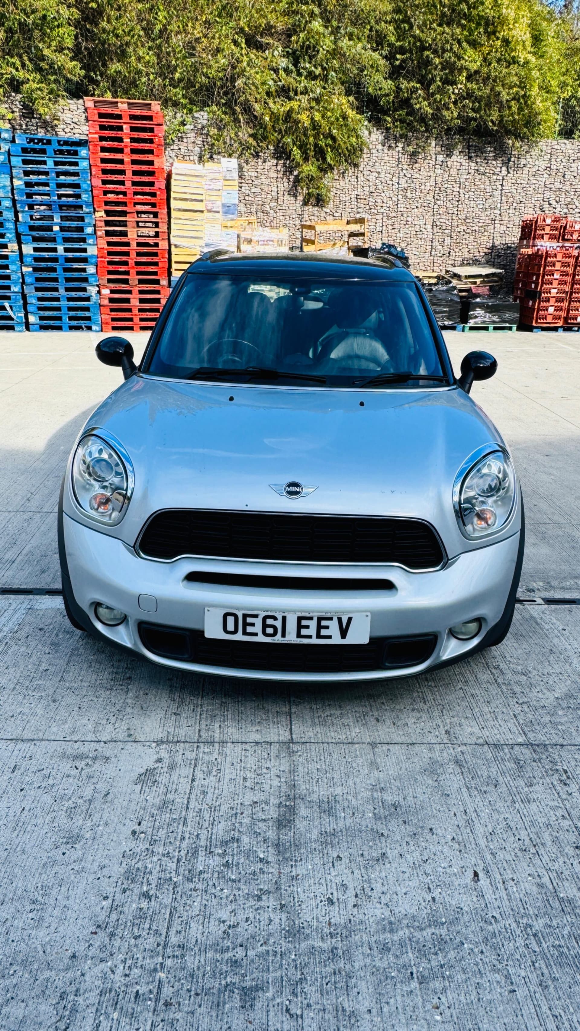 MINI COUNTRYMAN · Vehicle photo · 1