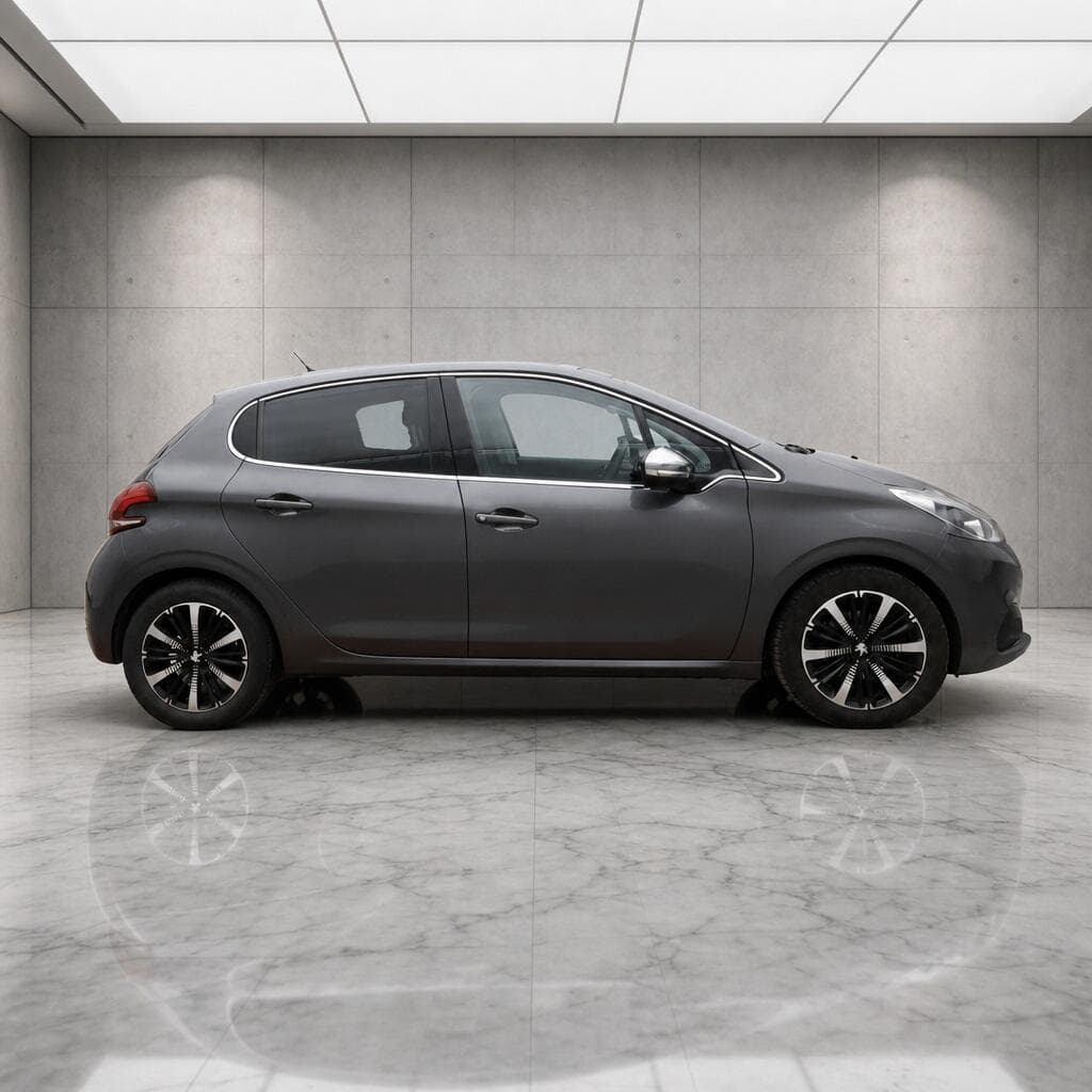 Peugeot 208 thumb 6