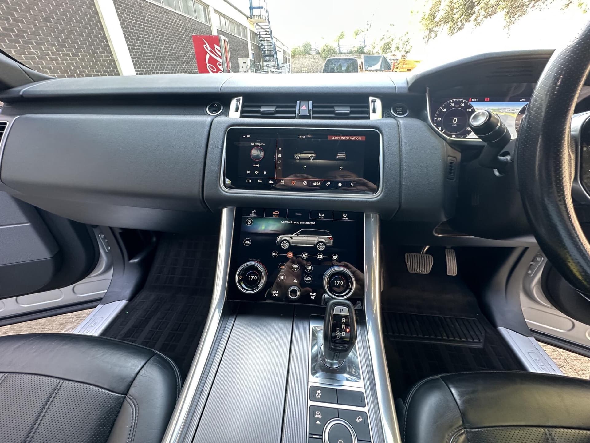 Land Rover Range Rover Sport thumb 18