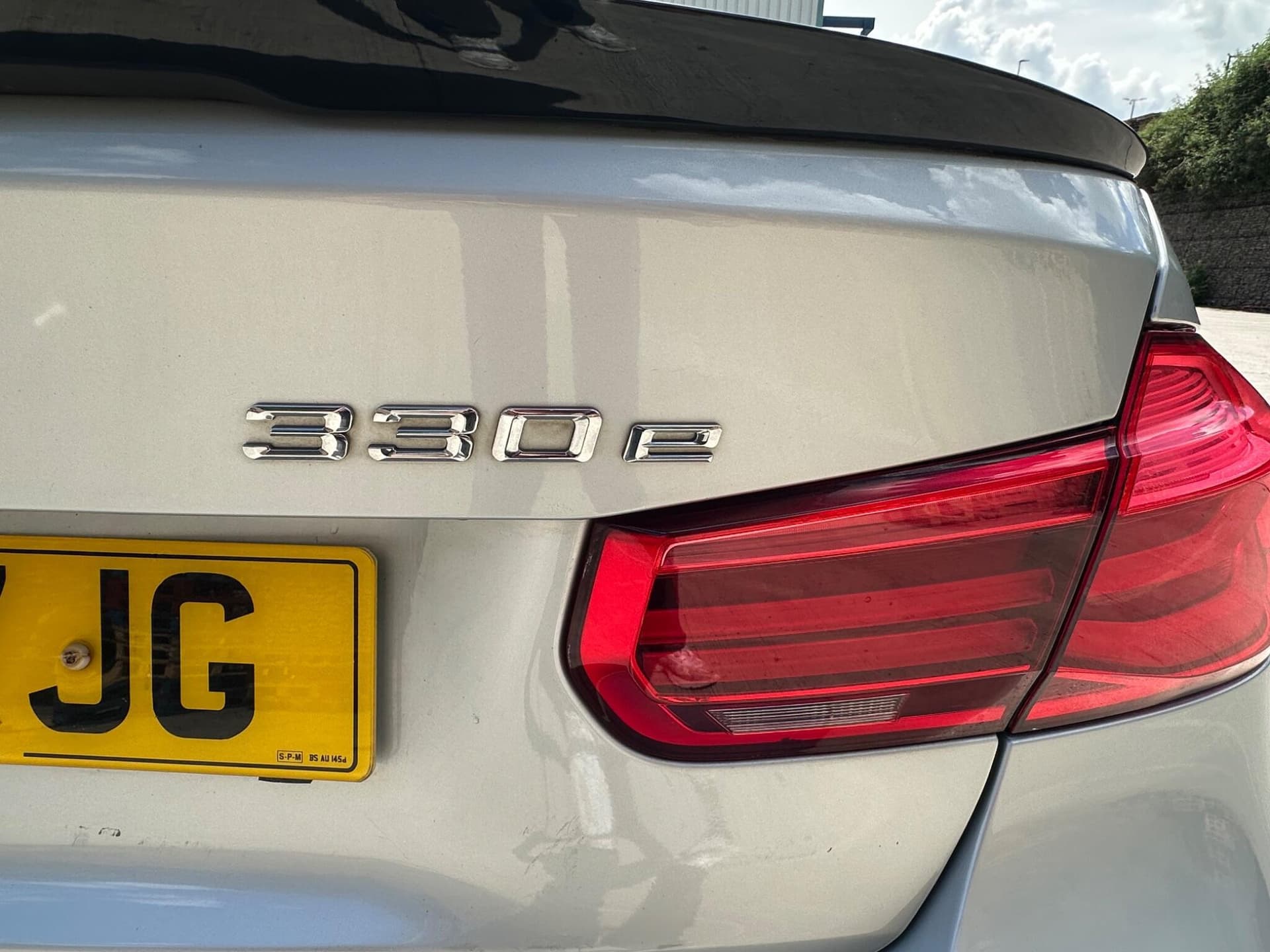 BMW 3 Series thumb 30