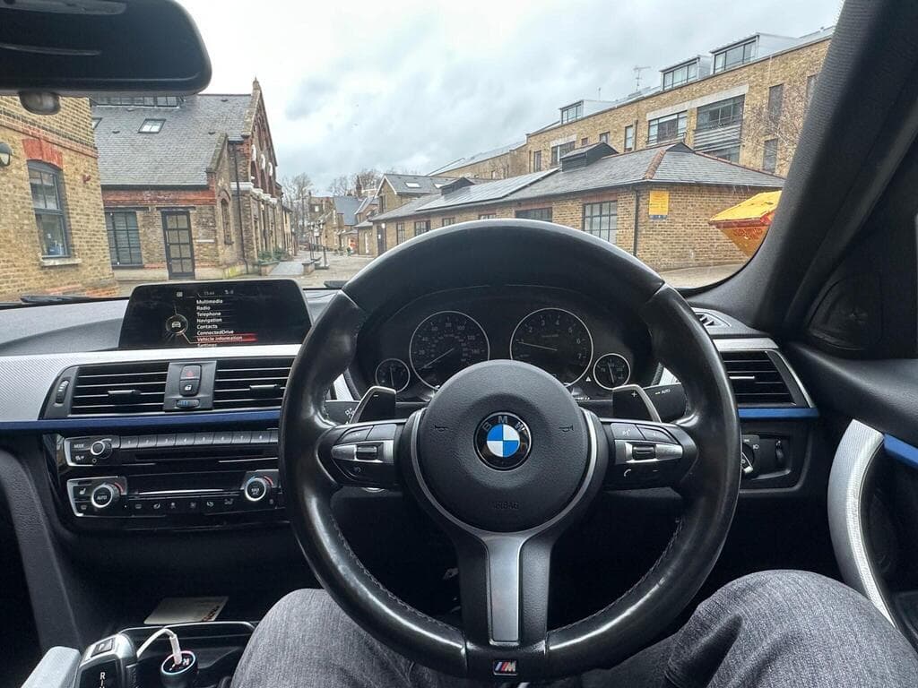 BMW 3 Series thumb 10