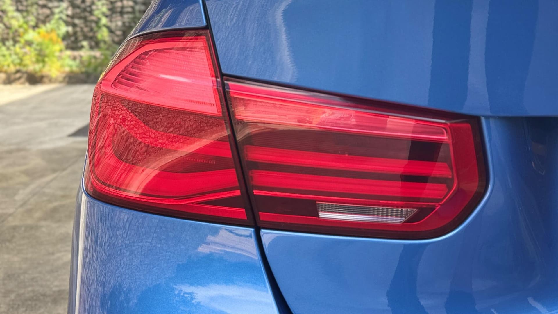BMW 3 Series thumb 26