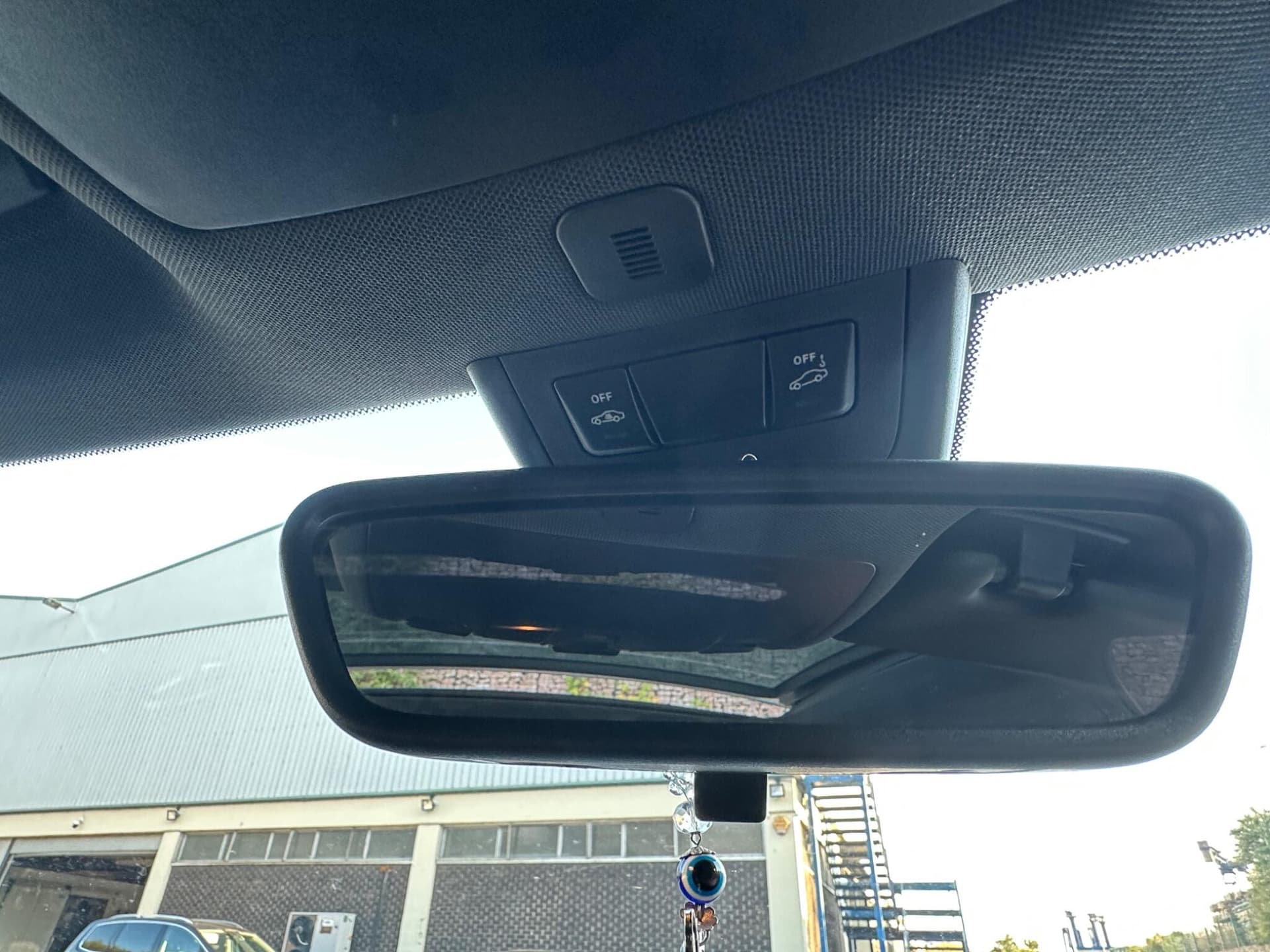 Mercedes-Benz CLA thumb 31
