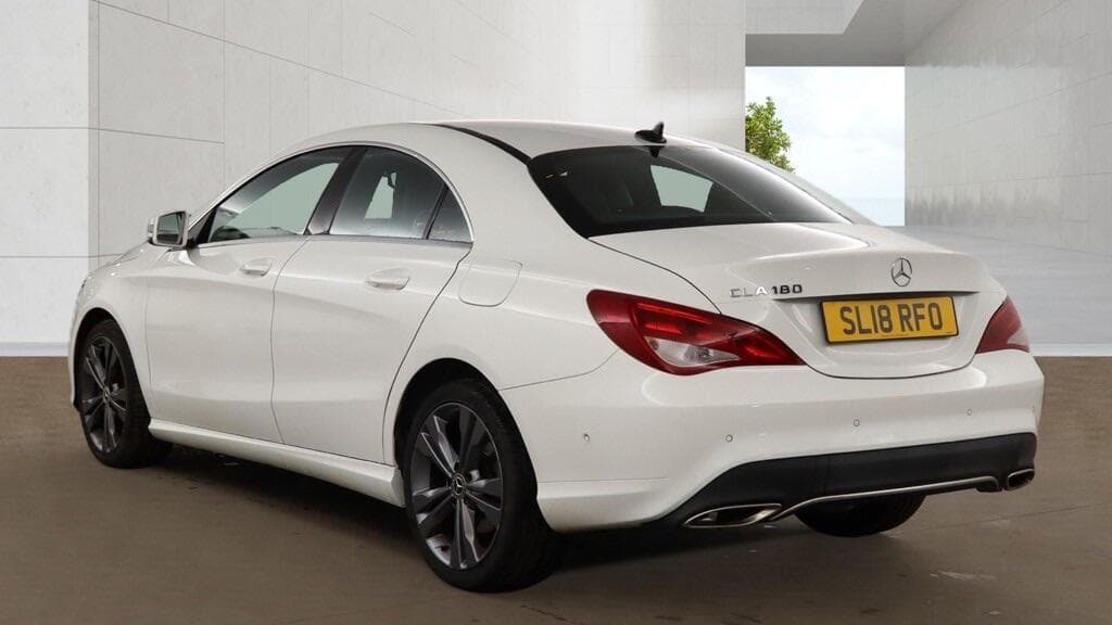 Mercedes-Benz CLA thumb 18