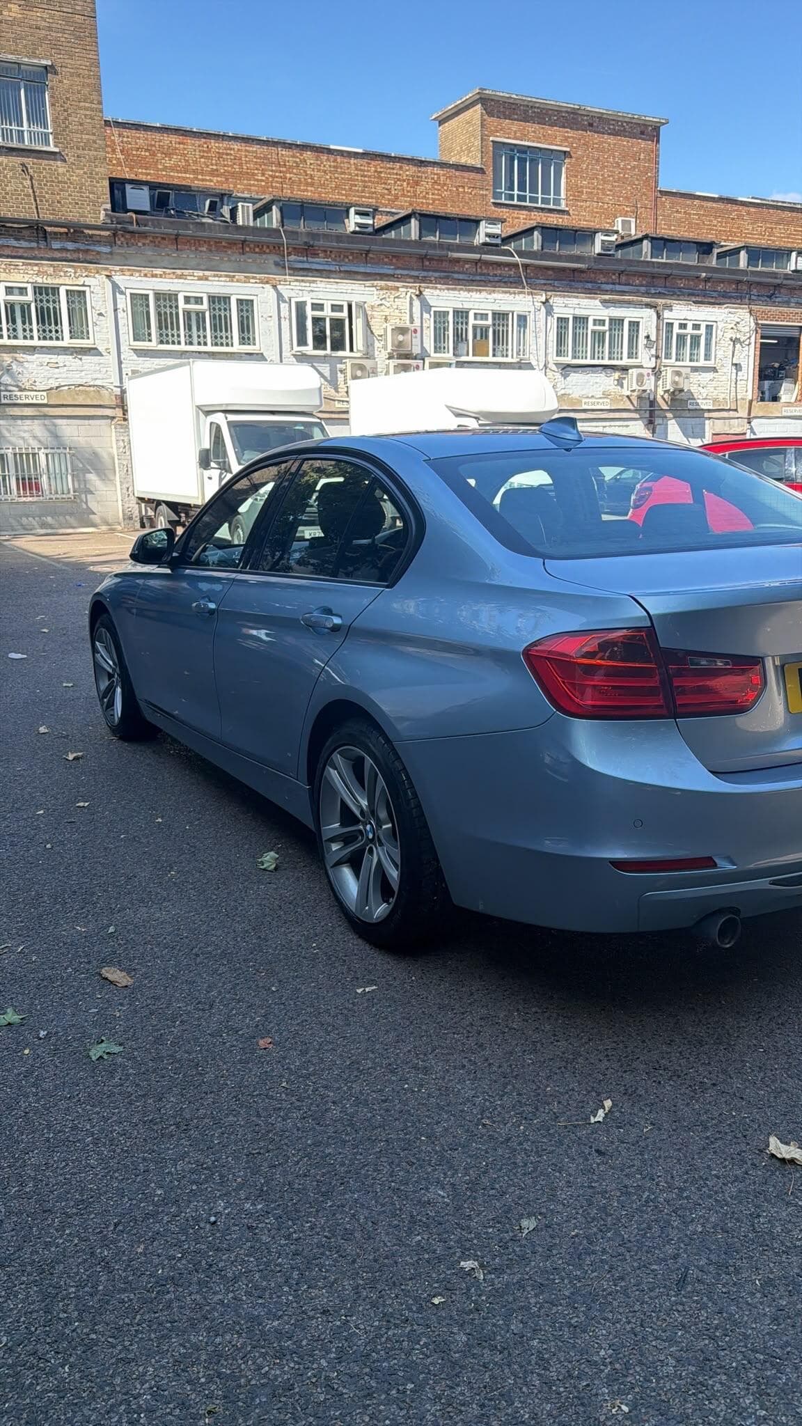 BMW 3 Series thumb 4