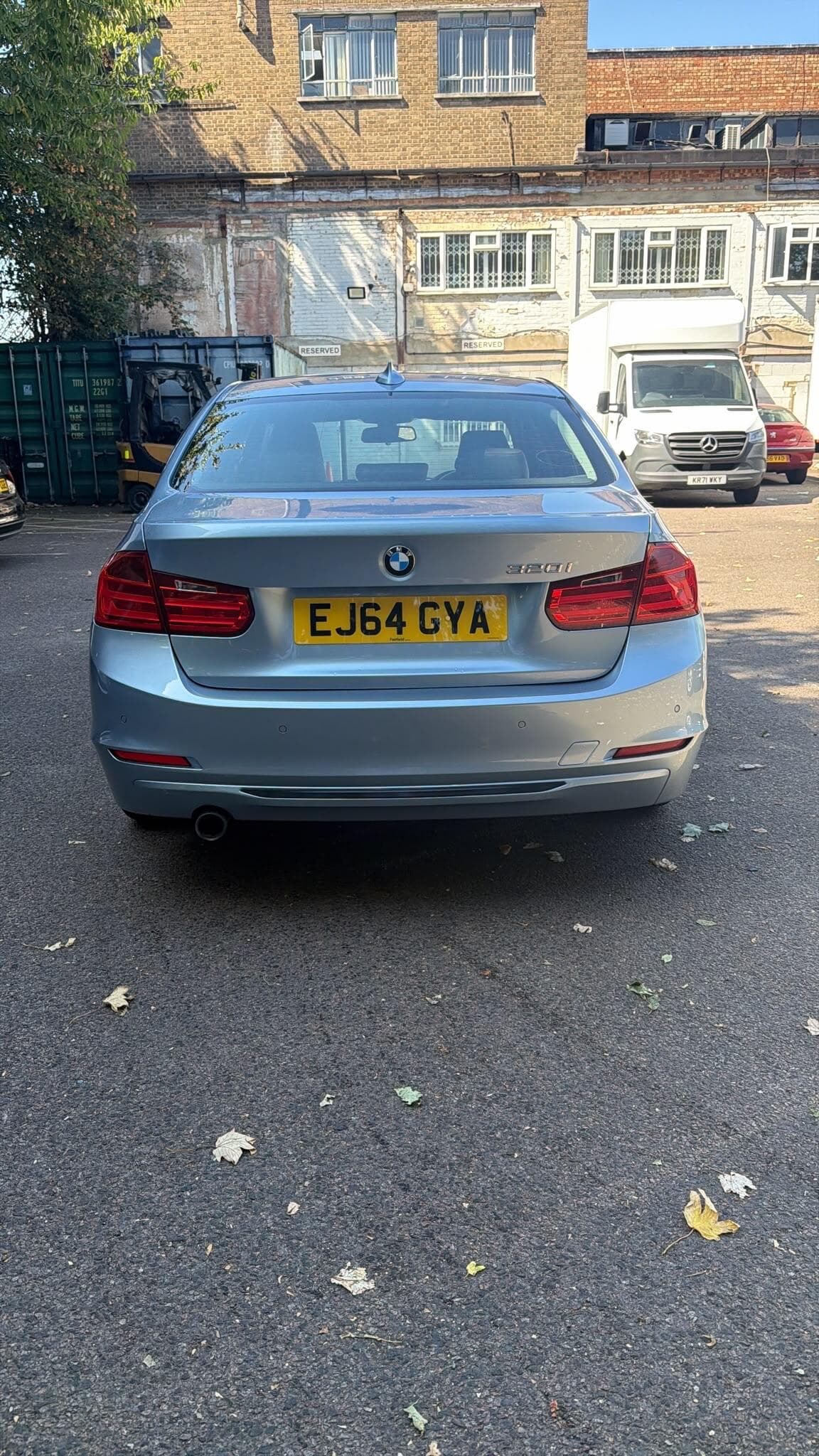 BMW 3 Series thumb 6