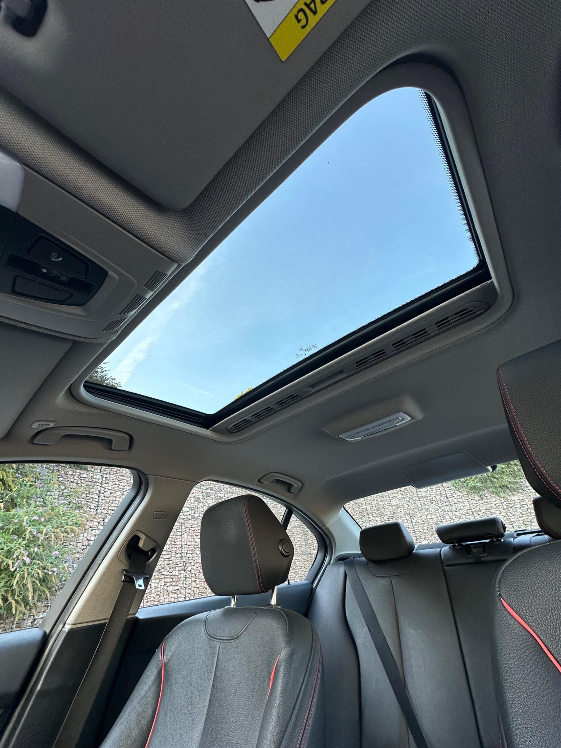 BMW 3 Series thumb 31