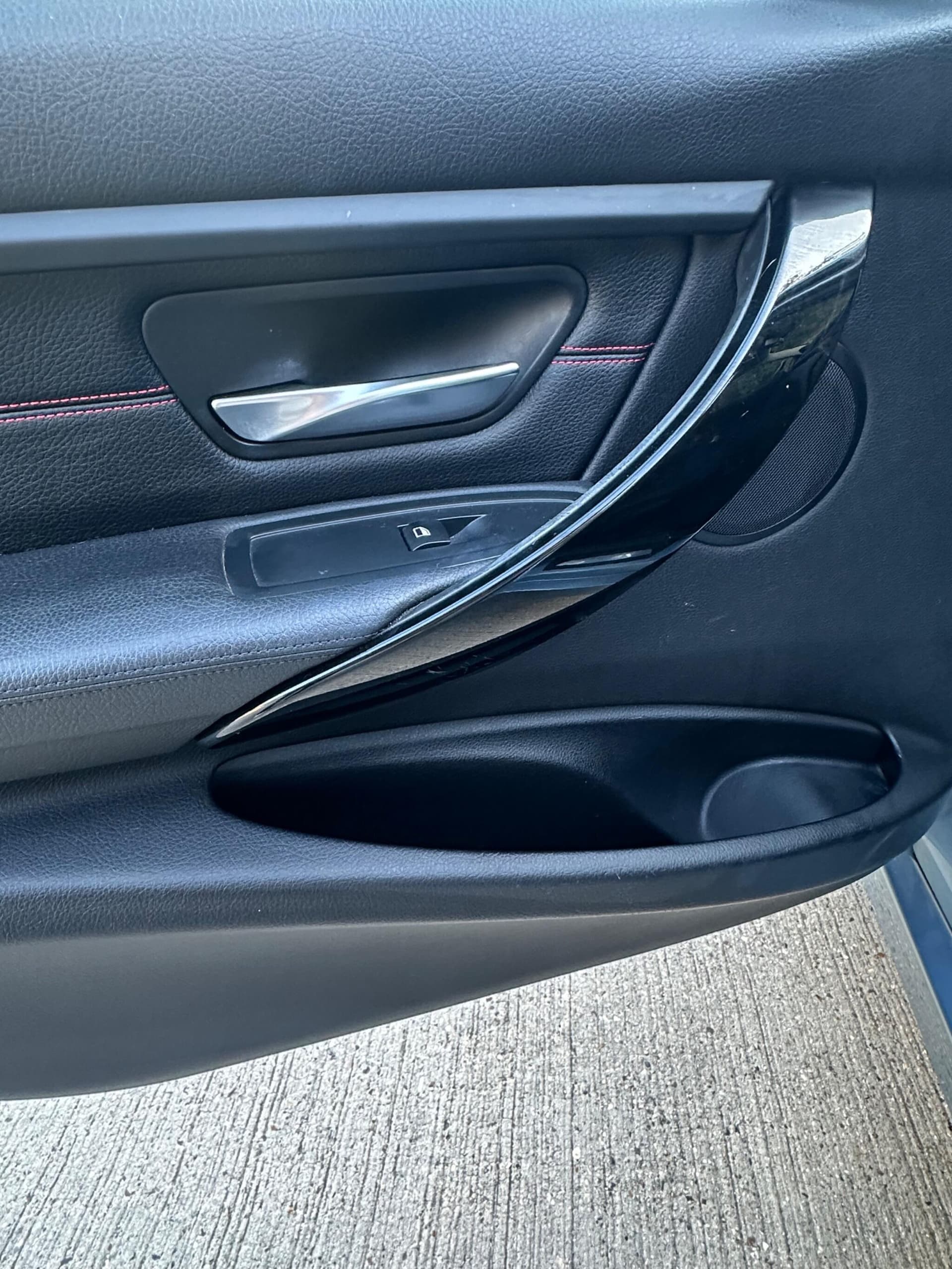 BMW 3 Series thumb 34