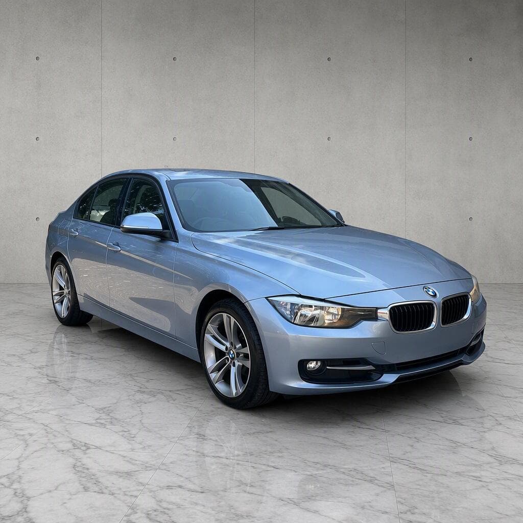 BMW 3 Series thumb 2