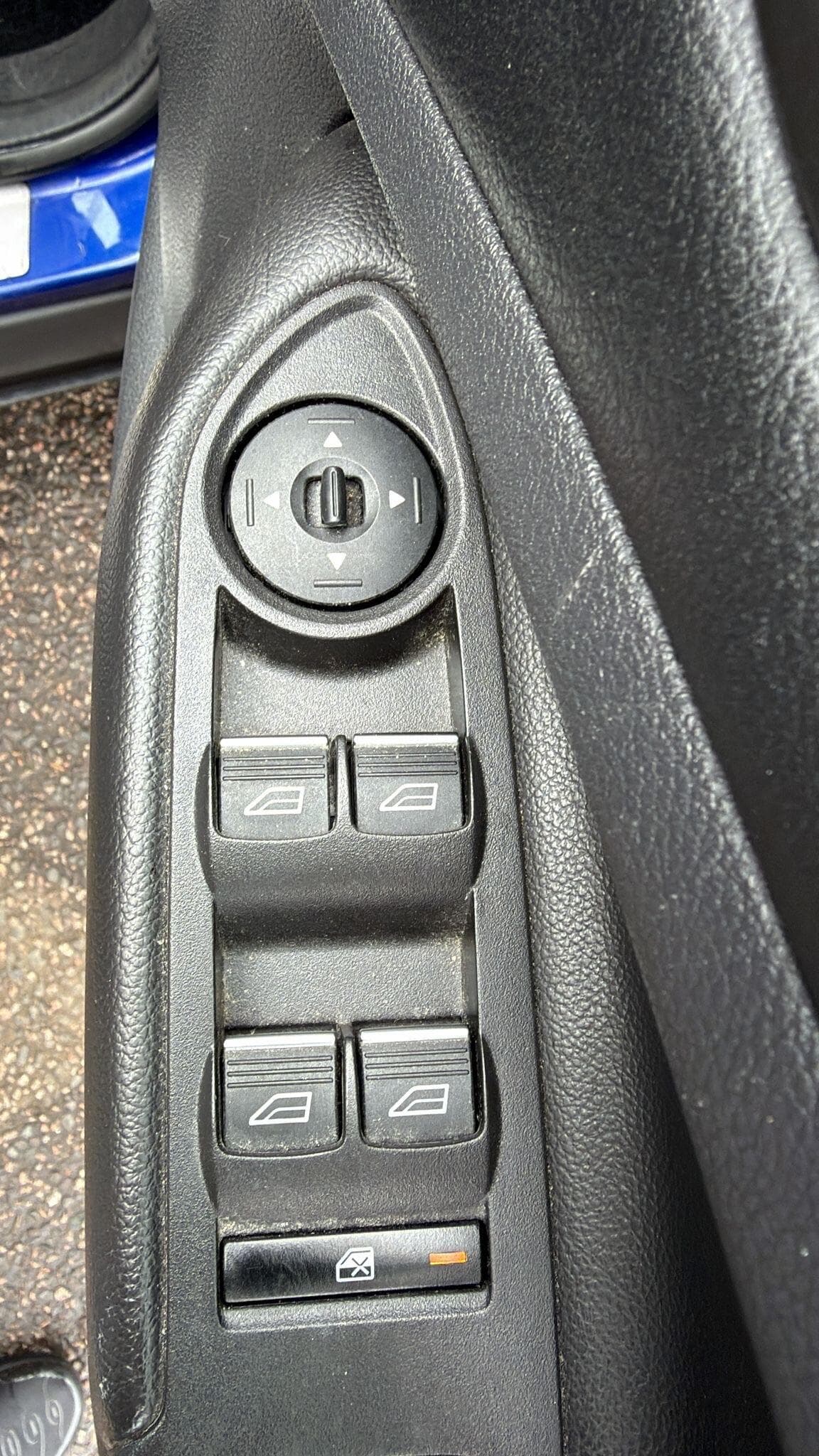 Ford Kuga thumb 16