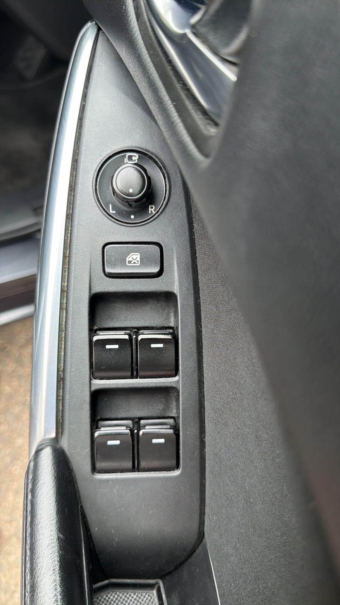 Mazda Mazda6 thumb 18