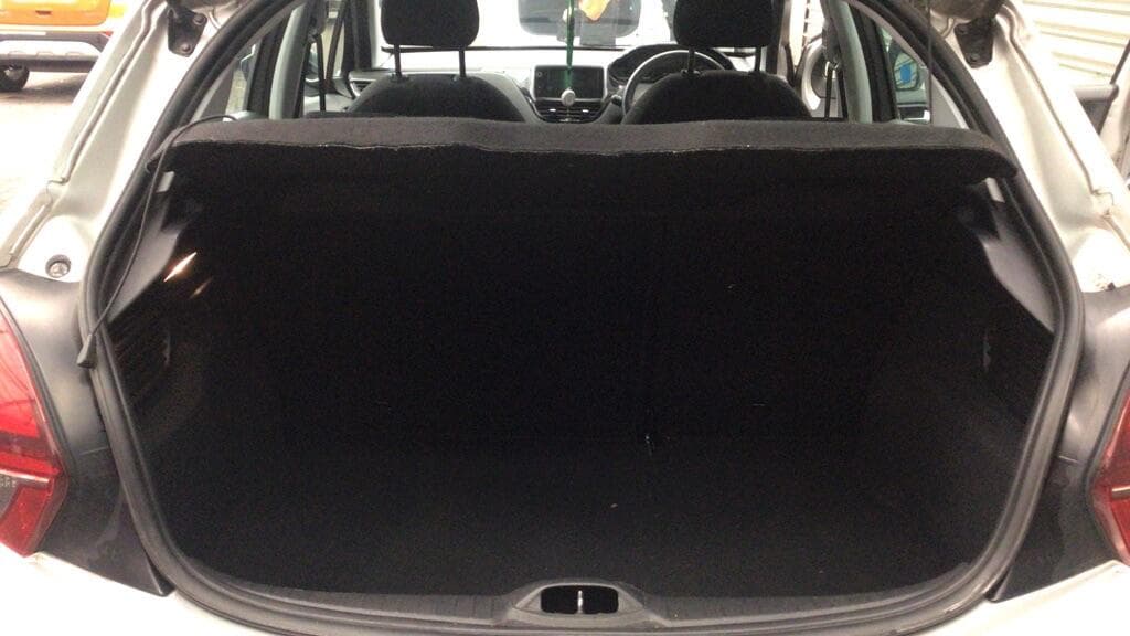 Peugeot 208 thumb 9
