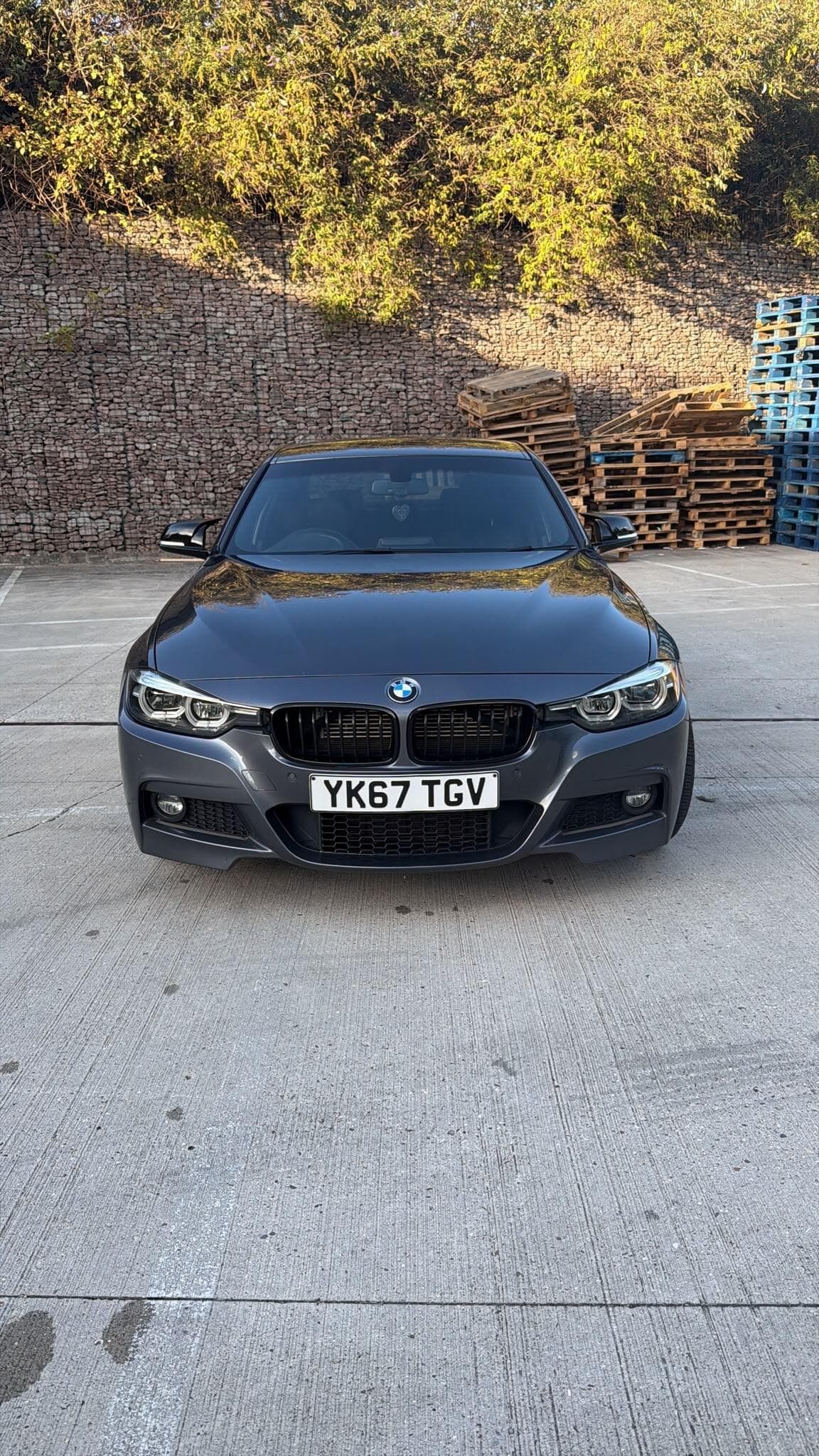 BMW 3 Series thumb 3