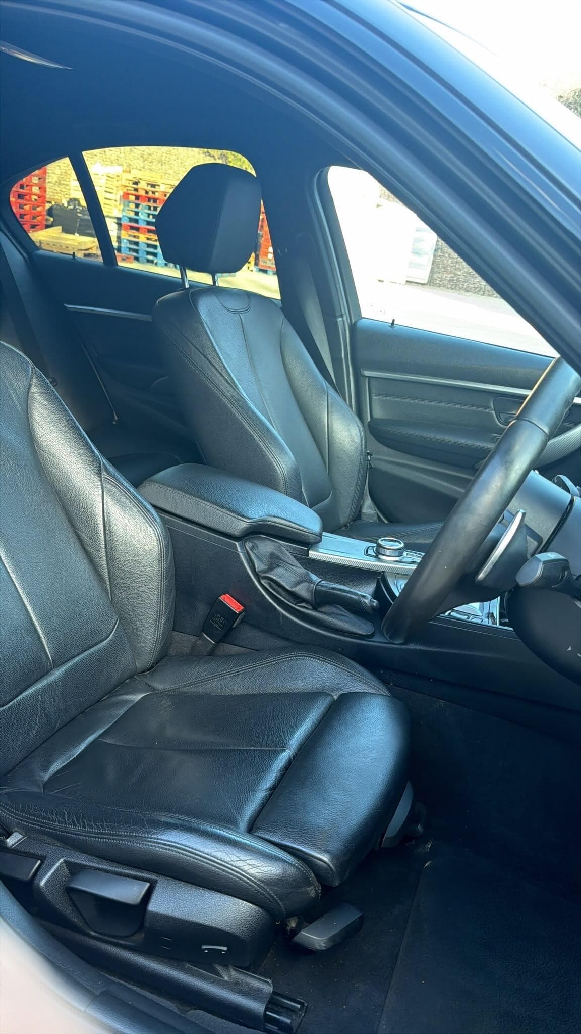 BMW 3 Series thumb 18