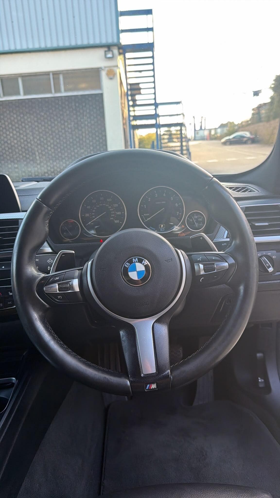BMW 3 Series thumb 15