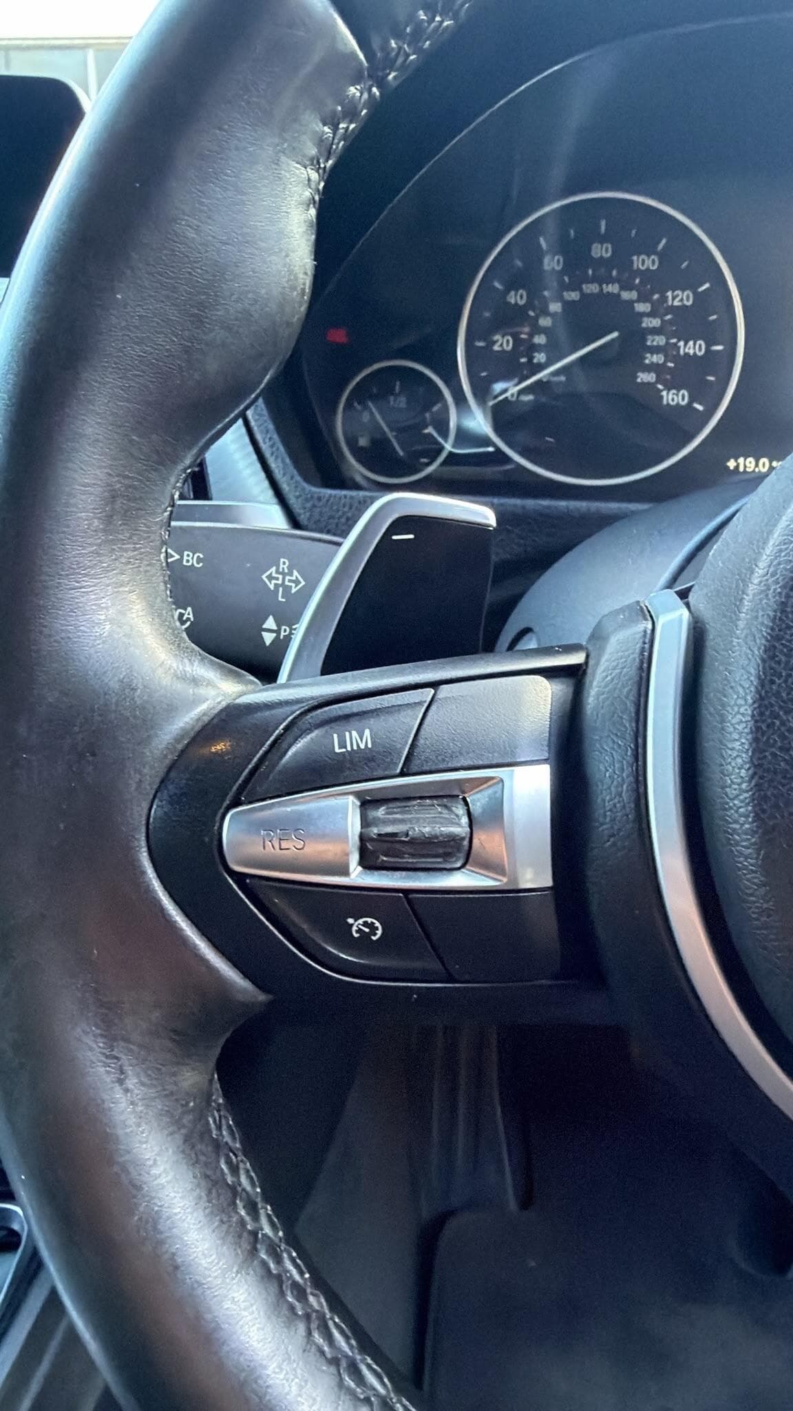 BMW 3 Series thumb 17