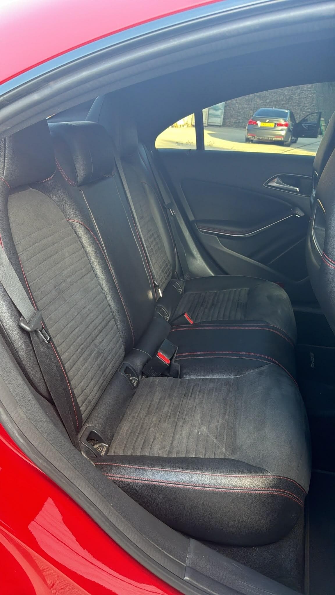 Mercedes-Benz CLA thumb 18