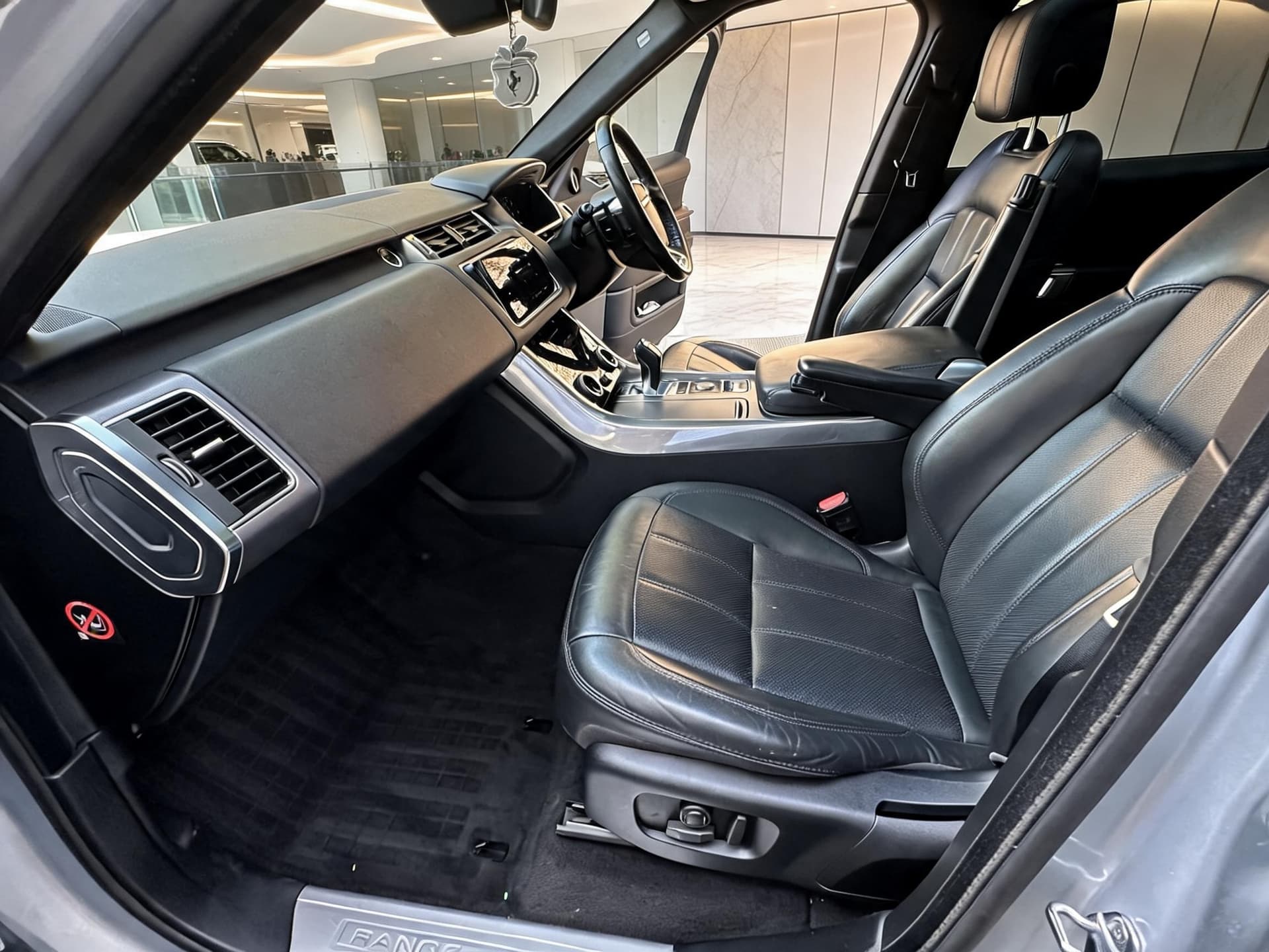 Land Rover Range Rover Sport thumb 22