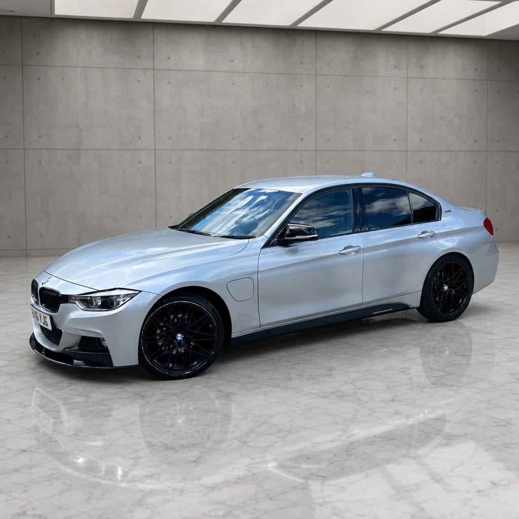 BMW 3 Series thumb 4