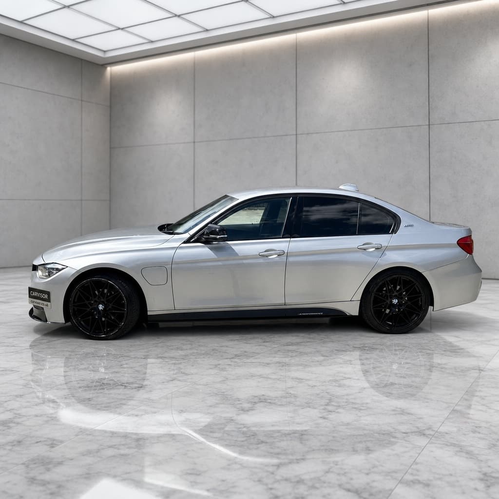 BMW 3 Series thumb 11