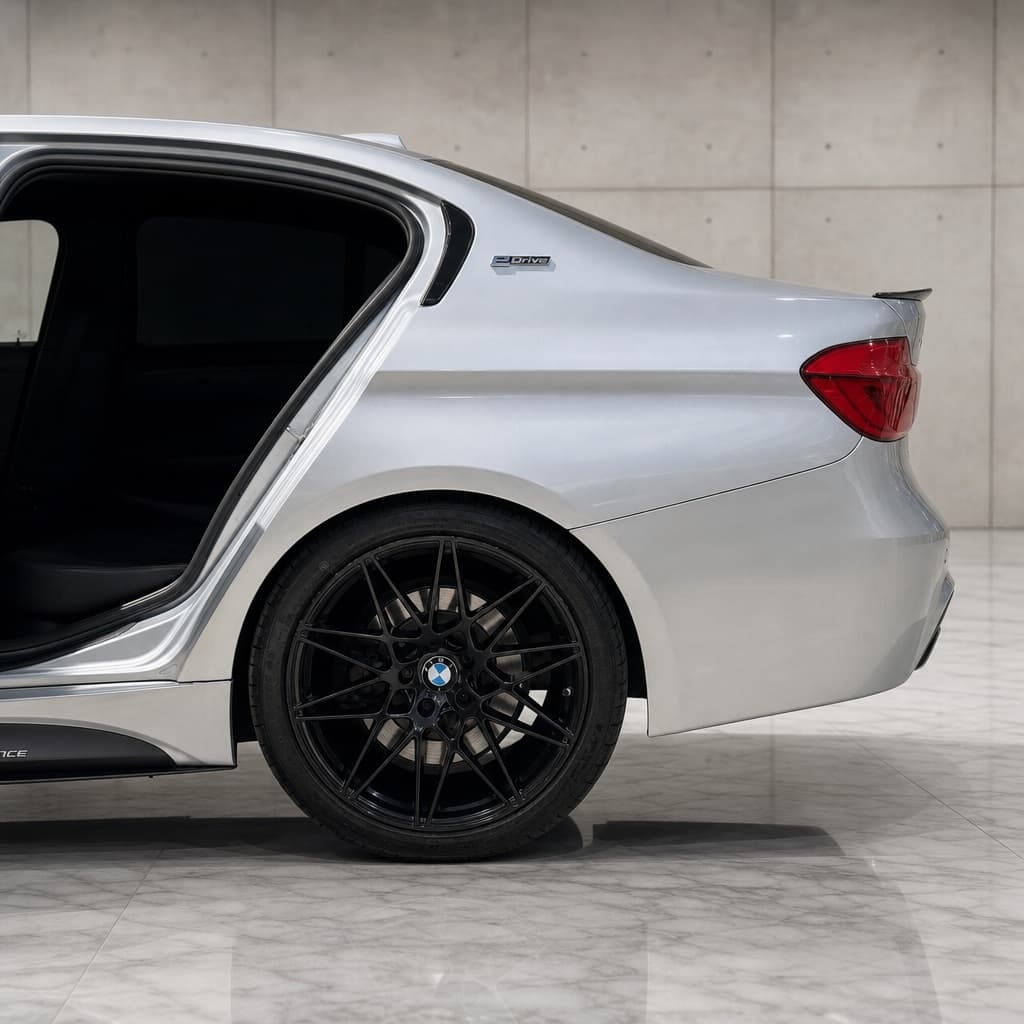 BMW 3 Series thumb 21