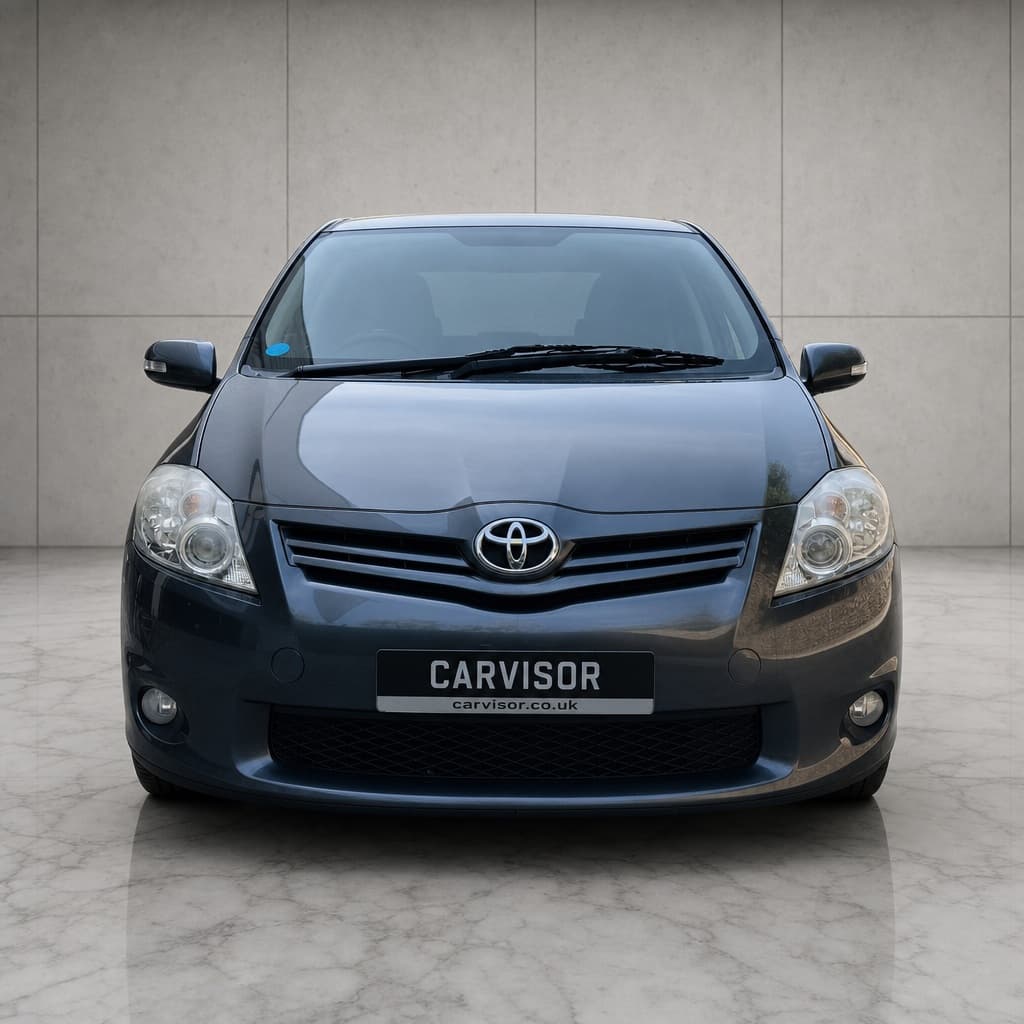 Toyota Auris thumb 5