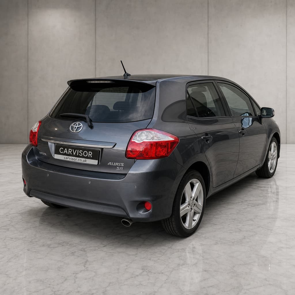 Toyota Auris thumb 9