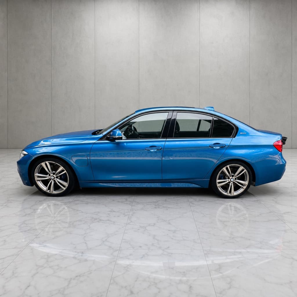 BMW 3 Series thumb 6