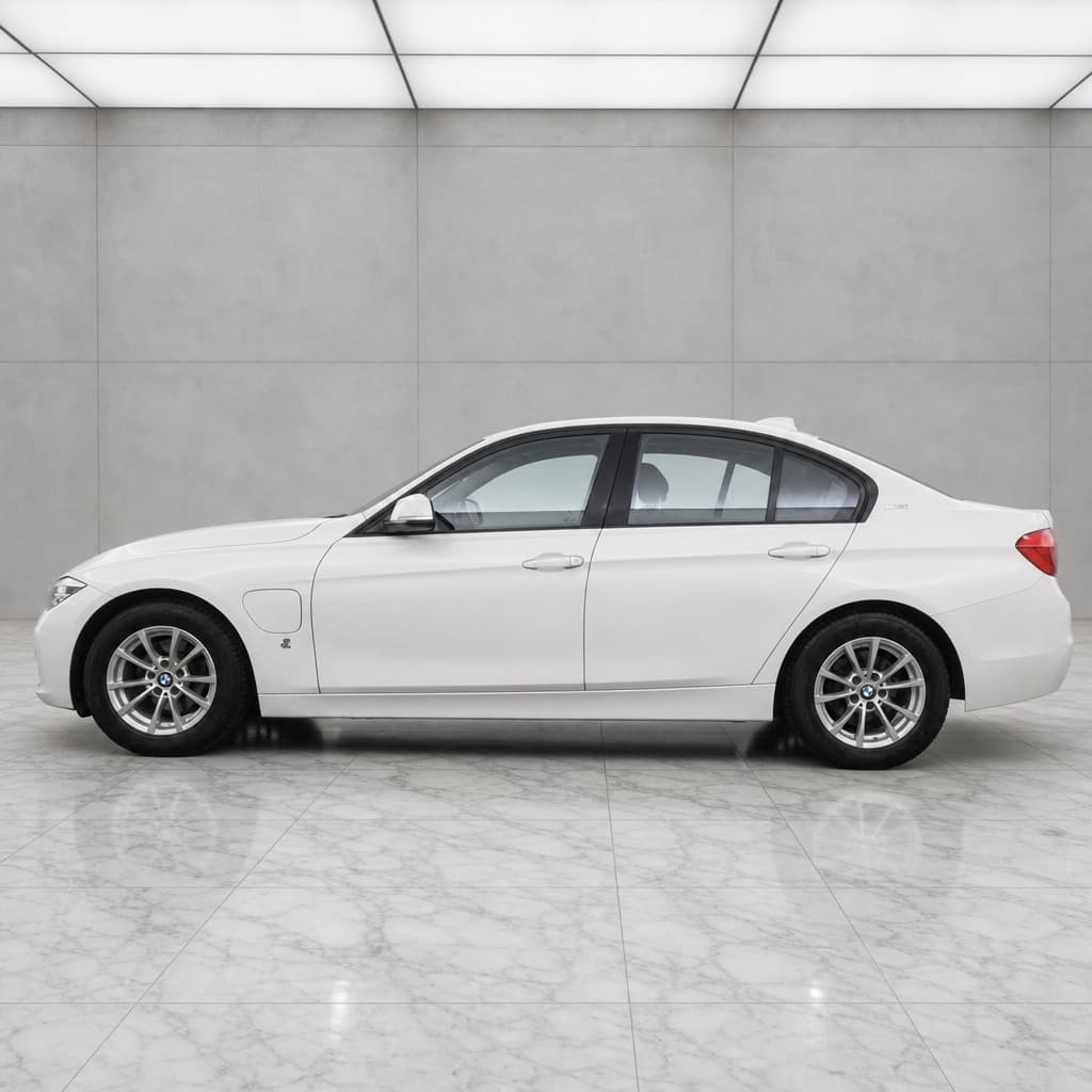 BMW 3 Series thumb 4