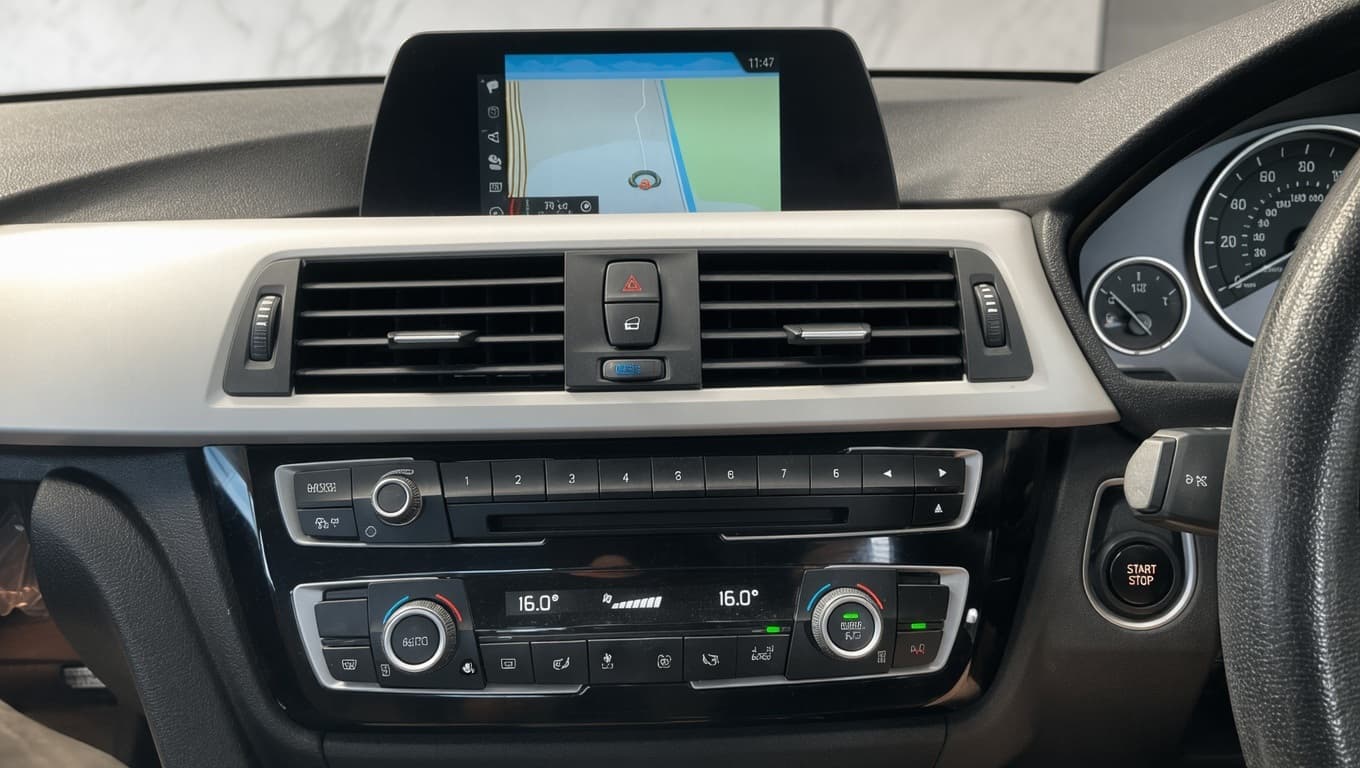 BMW 3 Series thumb 9