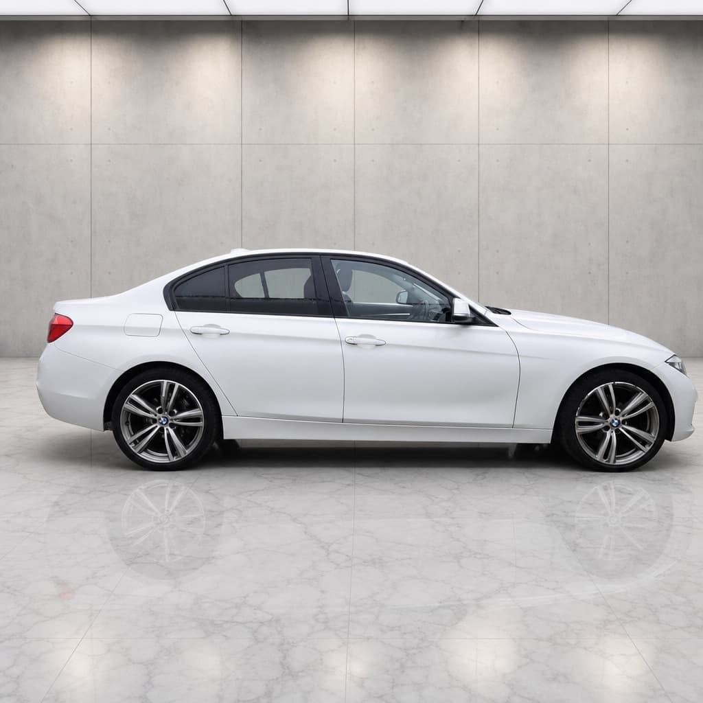 BMW 3 Series thumb 3