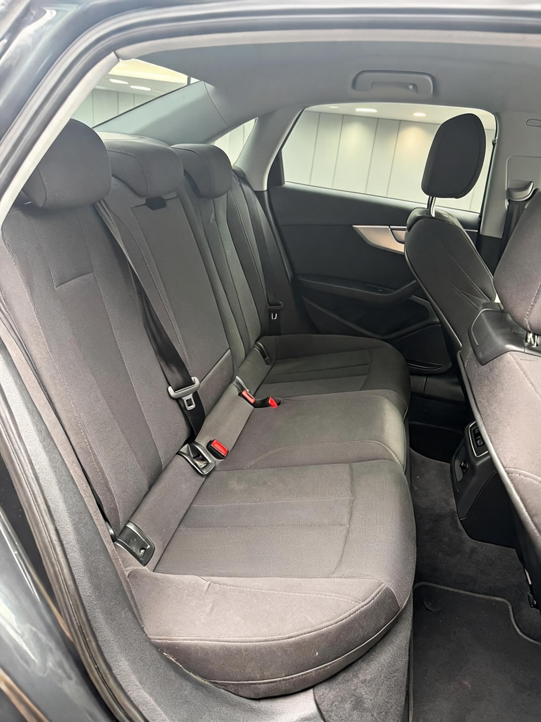 Audi A4 thumb 13