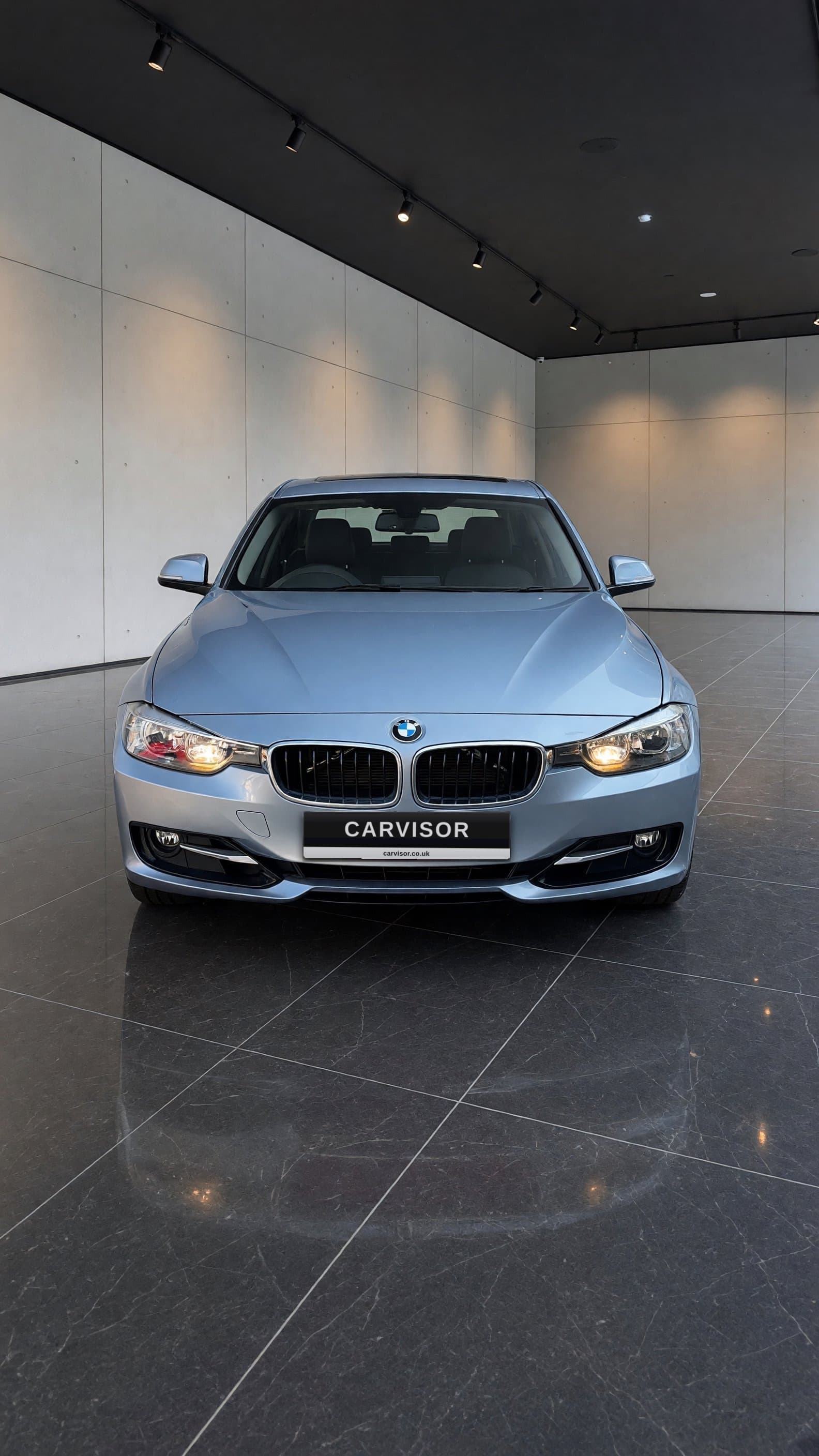 BMW 3 Series thumb 6