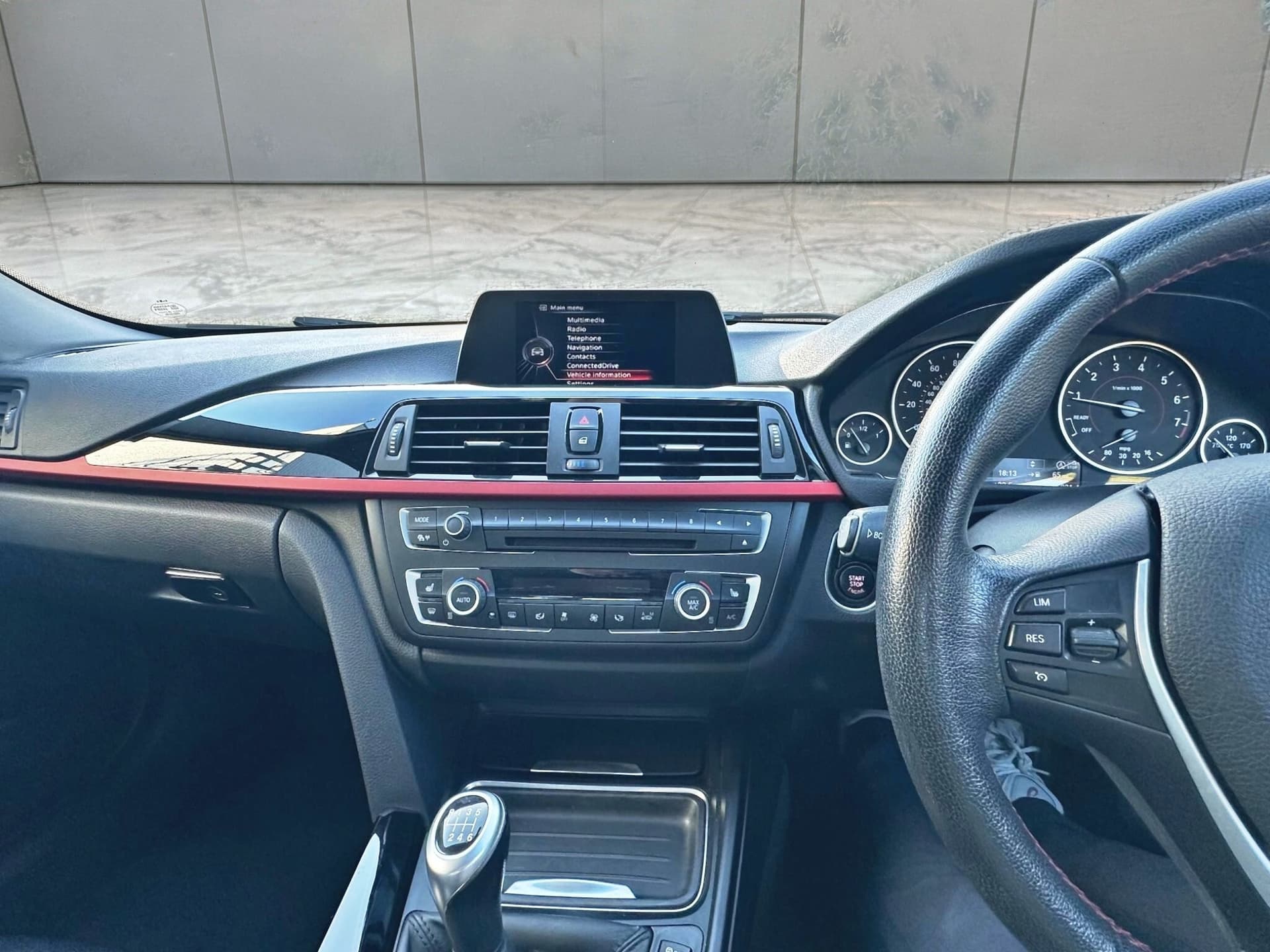 BMW 3 Series thumb 15